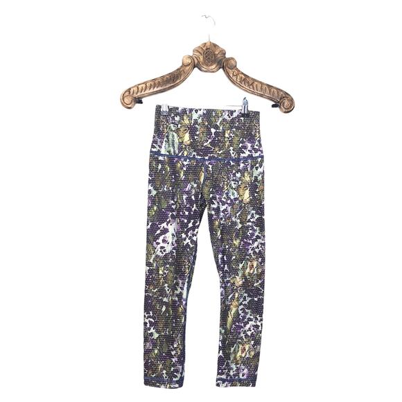 Lululemon Wunder Under Luxtreme Capri High Waist Shin Crop Floral Dot